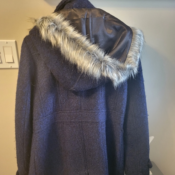 Women's winter coat - Picture 2 of 2